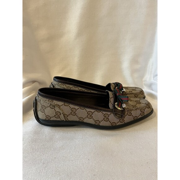 Gucci Signature GG Canvas Loafer With Bow, Rubber Driving  Sole Women Size 6 M - Picture 5 of 14
